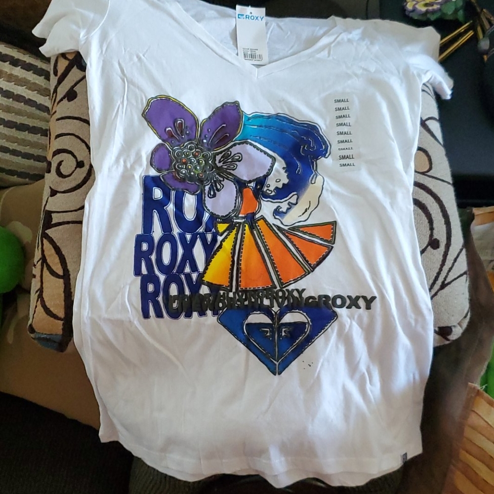 Roxy tshirt  small